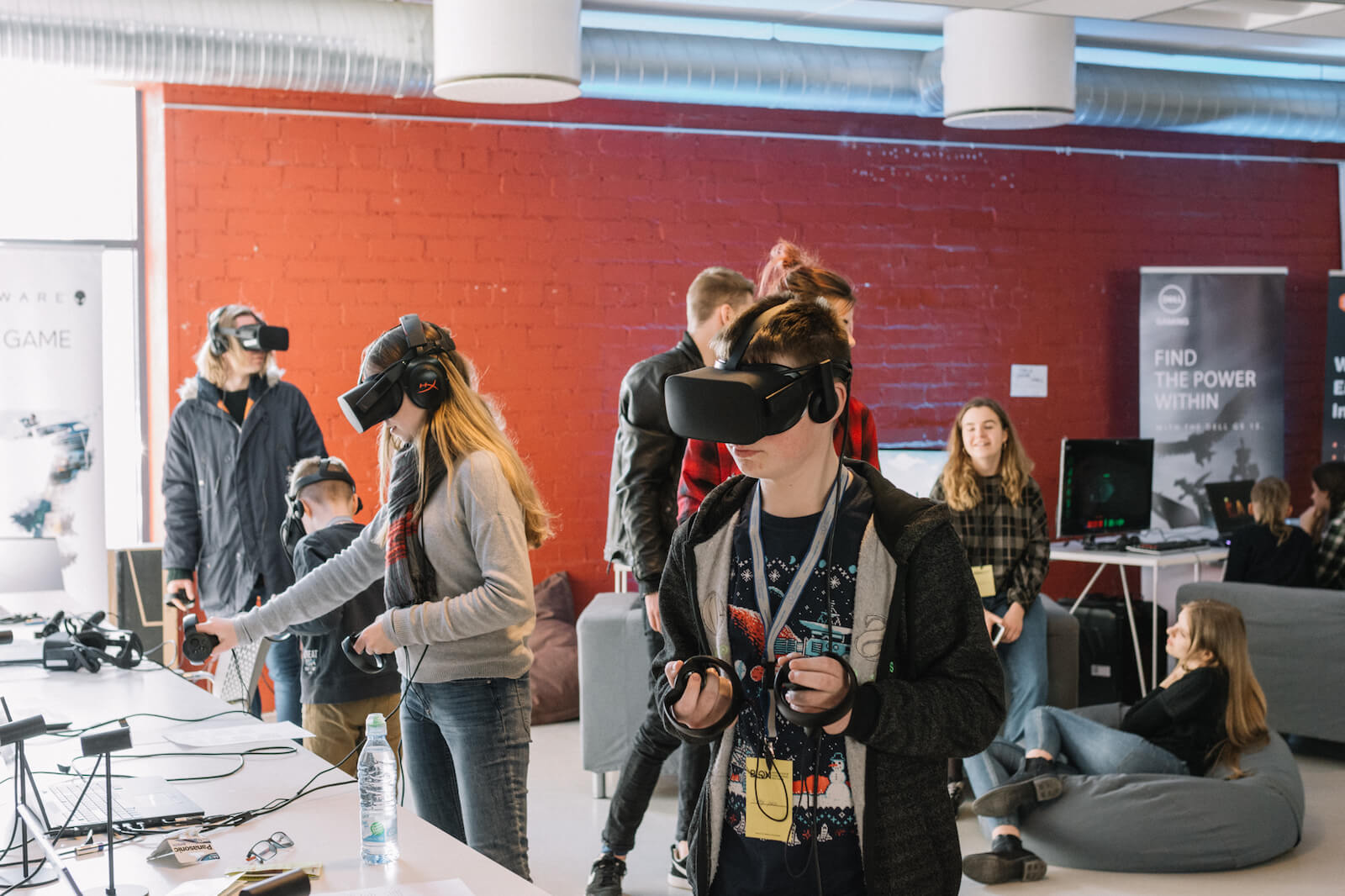 ANIMACIJOS IR VIDEOŽAIDIMŲ FESTIVALYJE BLON – POJŪČIUS ŽADINANTI VR PARODA IR ANIMACIJA SUAUGUSIESIEMS