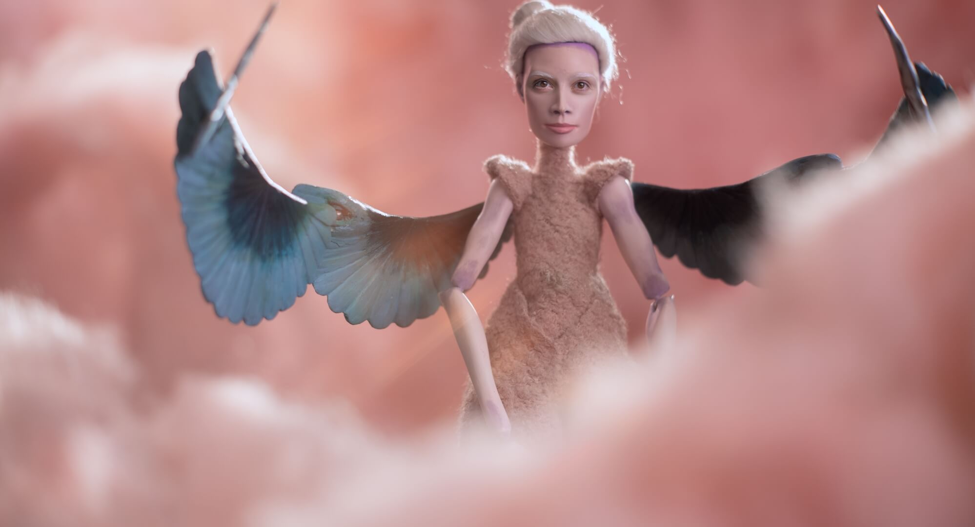 Išskirtinis lėlinės animacijos filmas „ELENA“ pradeda kelionę po kino festivalius