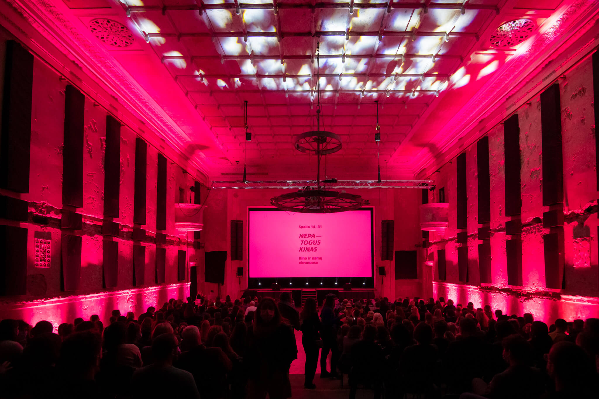 Prasidėjo 15–asis dokumentinių filmų festivalis „Nepatogus kinas“