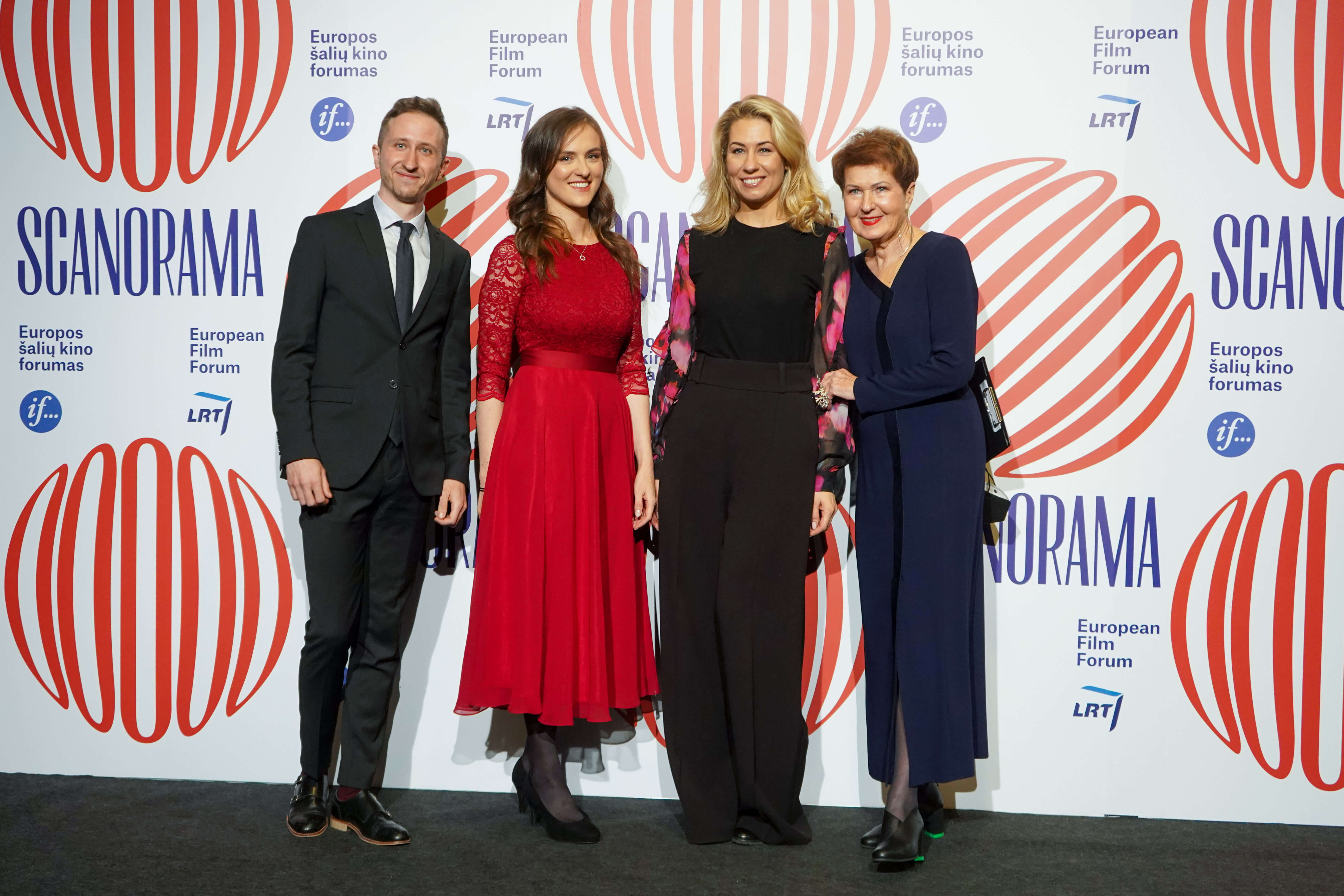 „Scanorama“ skelbia pabaigą: įvyko Marijos Stonytės dokumentinio filmo premjera ir paskelbti geriausi jaunieji režisieriai